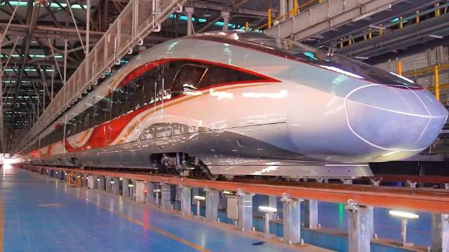 長編組復興號智能動車組來了：商務座支持手機無線充電、投屏